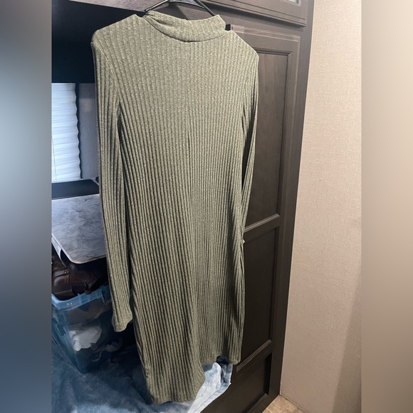 Dress - knee length - Picture 3 of 4